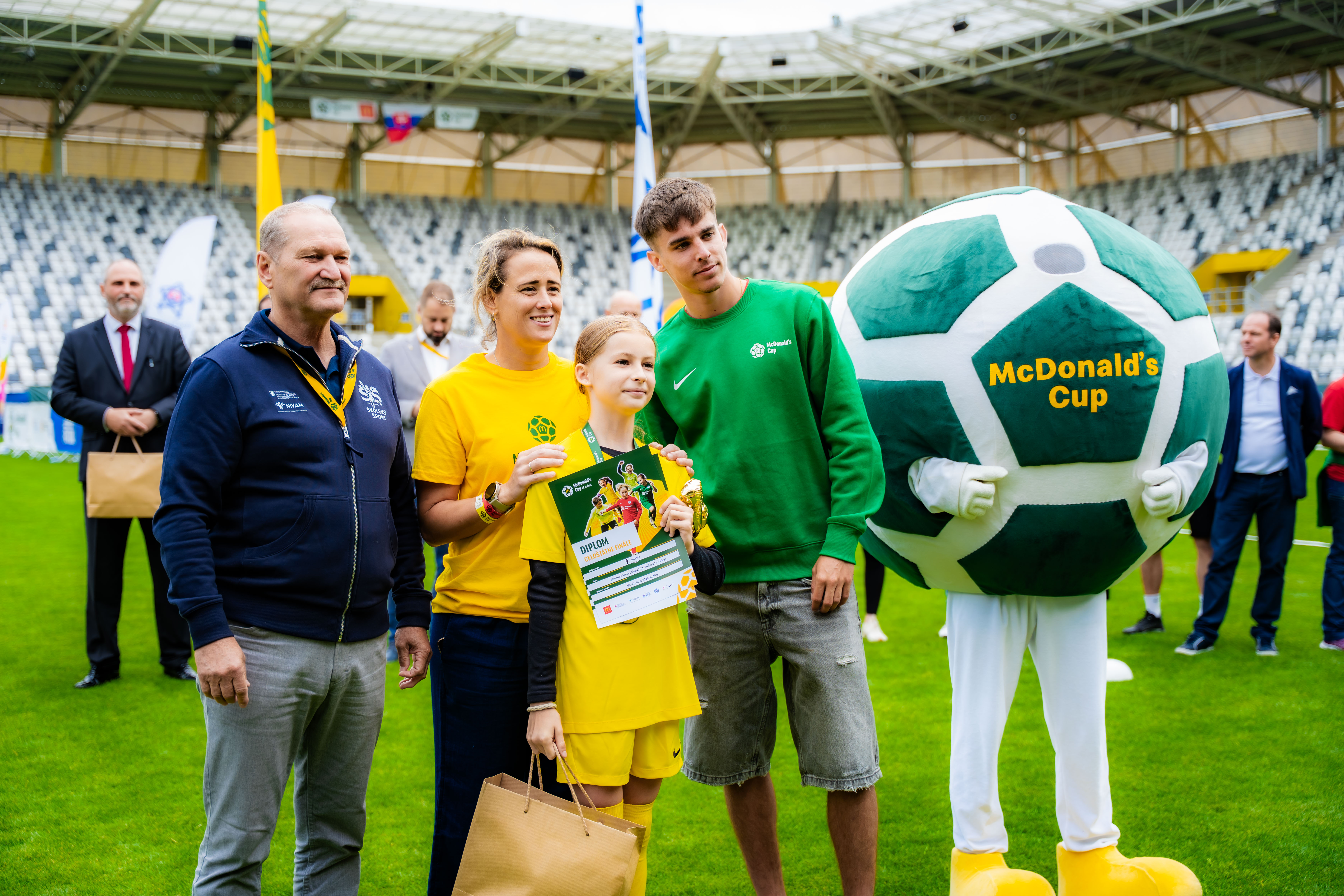 McDonalds Cup - Majstrovstva Slovenska vo futbale najmladsich ziakov a ziacok-1-72